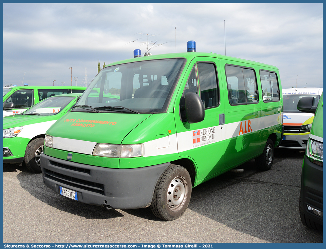 -
Corpo Volontari Antincendi Boschivi
Colonna Mobile
Fiat Ducato II serie
Parole chiave: Corpo;Volontari;Antincendi;Boschivi;AIB;A.I.B.;Piemonte;Fiat;Ducato