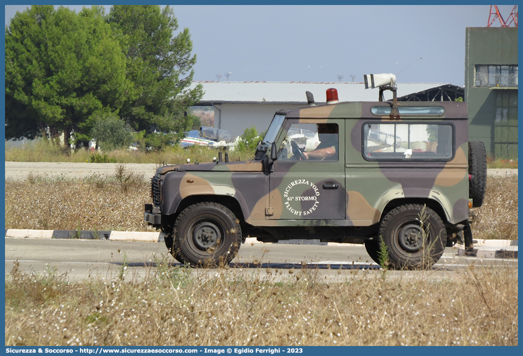 AM AK819
Aeronautica Militare Italiana
Sicurezza Volo
Land Rover Defender 90
Parole chiave: AMI;A.M.I.;Aeronautica;Militare;Italiana;Servizio;Antincendio;Sicurezza;Volo;Land Rover;Defender;90