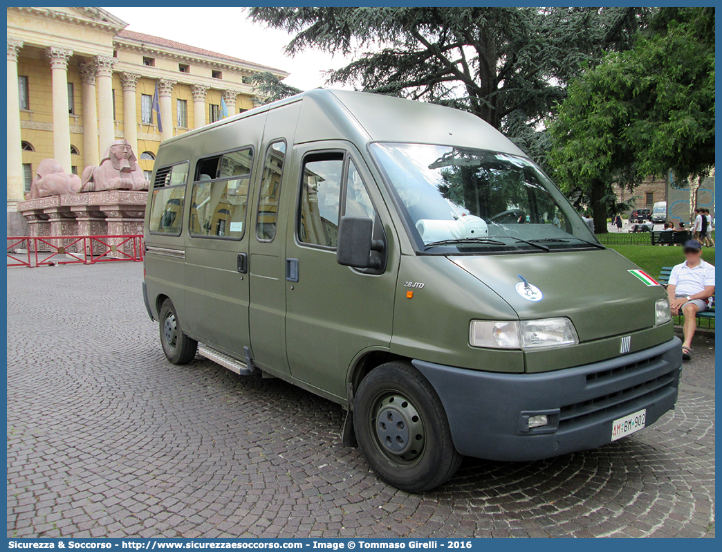 AM BM902
Aeronautica Militare Italiana
Fiat Ducato II serie
Parole chiave: AMI;A.M.I.;Aeronautica;Militare;Italiana;Fiat;Ducato