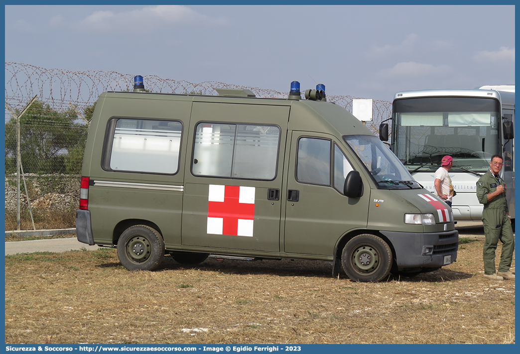 AM BN043
Aeronautica Militare Italiana
Servizio Sanitario
Fiat Ducato II serie
Allestitore Bollanti S.r.l.
Parole chiave: A.M.I.;AMI;Aeronautica;Militare;Italiana;Servizio;Sanitario;Fiat;Ducato;Bollanti