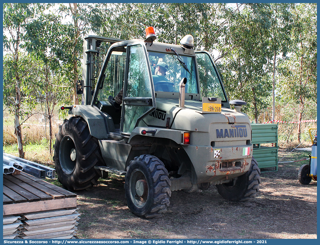 AM BN268
Aeronautica Militare Italiana
Manitou M30-4
Parole chiave: AMI;A.M.I.;Aeronautica;Militare;Italiana;Manitou;M30-4;M30