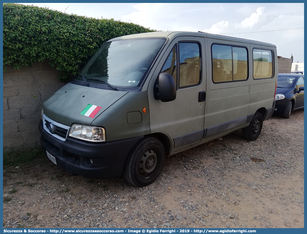 AM CC997
Aeronautica Militare Italiana
Fiat Ducato II serie restyling
Parole chiave: AMI;A.M.I.;Aeronautica;Militare;Italiana;Fiat;Ducato