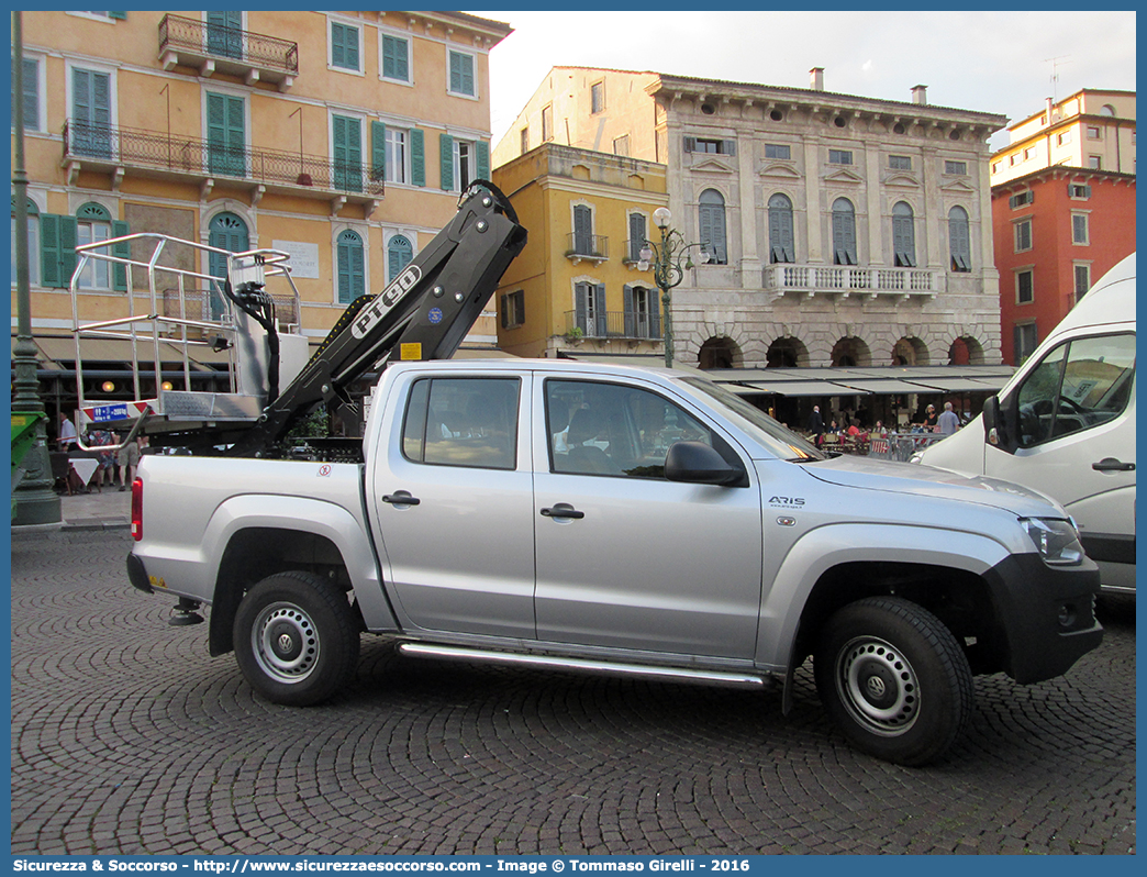 AM CM472
Aeronautica Militare Italiana
Servizio Antincendio
Volkswagen Amarok
Allestitore Aris S.p.A.
Parole chiave: AMI;A.M.I.;Aeronautica;Militare;Italiana;Volkswagen;Amarok;Aris;Servizio;Antincendio