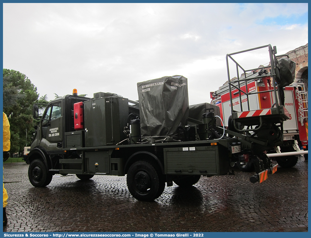 AM CM495
Aeronautica Militare Italiana
Nucleo C.B.R.N.
Bremach T-Rex
Allestitore Cristanini S.p.A.
Parole chiave: AM;A.M.I.;AMI;Aeronautica;Militare;Italiana;Nucleo;C.B.R.N.;CBRN;NBCR;N.B.C.R.;Bremach;T-Rex;TRex;T;Rex;Cristanini