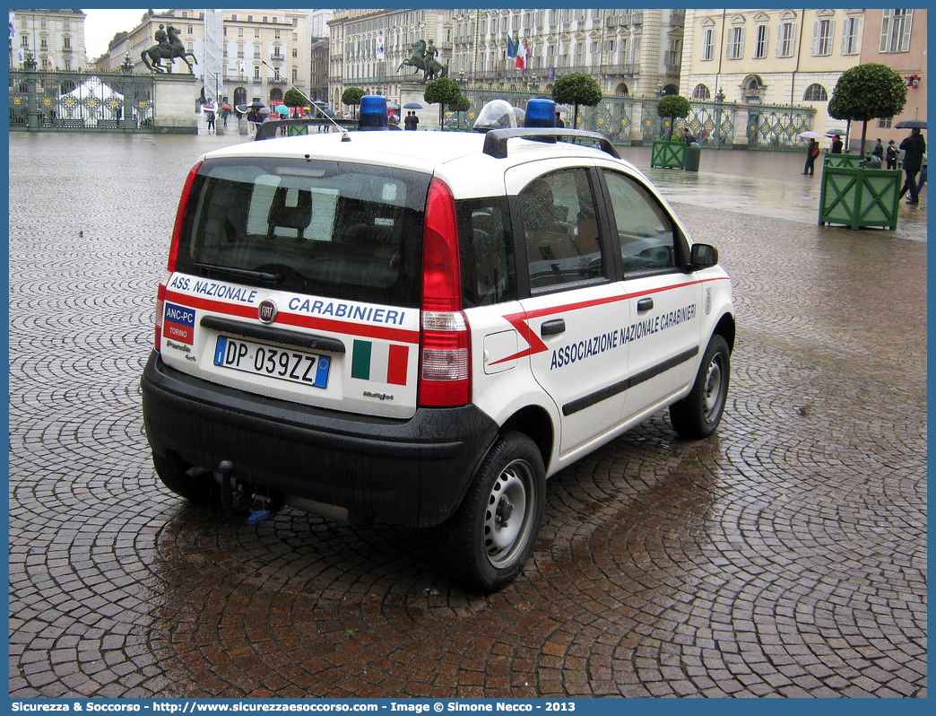 -
Associazione Nazionale Carabinieri
Torino
Fiat Nuova Panda I serie restyling
(variante)
Parole chiave: ANC;A.N.C.;Associazione;Nazionale;Carabinieri;Torino;Fiat;Panda