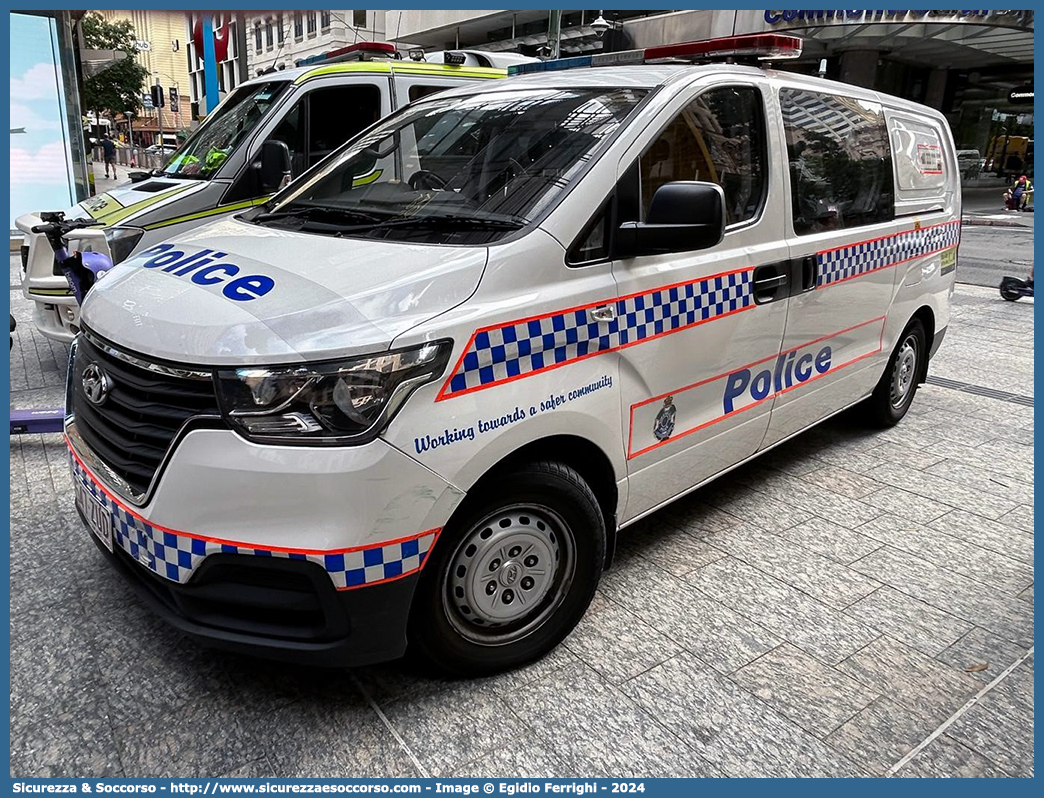 -
Commonwealth of Australia
Queensland Police
Hyundai Starex II generation II facelift
Parole chiave: Commonwealth;Australia;Queensland;Police;Hyundai;Starex