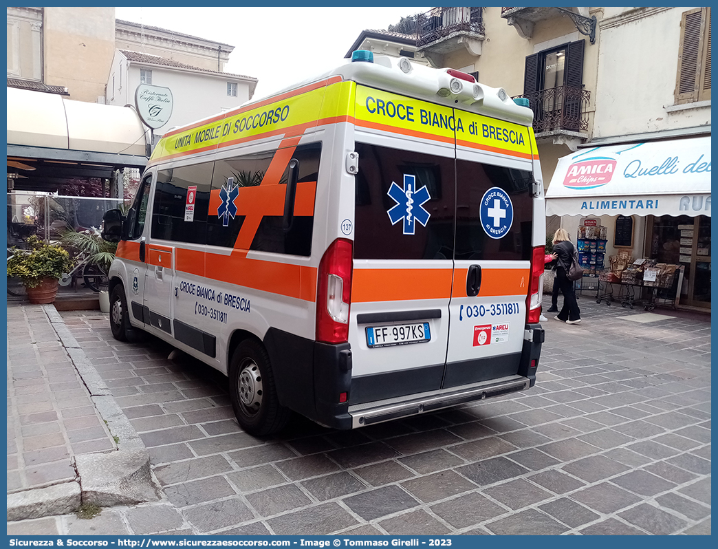 137
Croce Bianca di Brescia
Fiat Ducato III serie restyling
Allestitore Ambitalia S.p.A.
Parole chiave: Croce;Bianca;Brescia;Fiat;Ducato;Ambulanza;Autoambulanza;Ambitalia