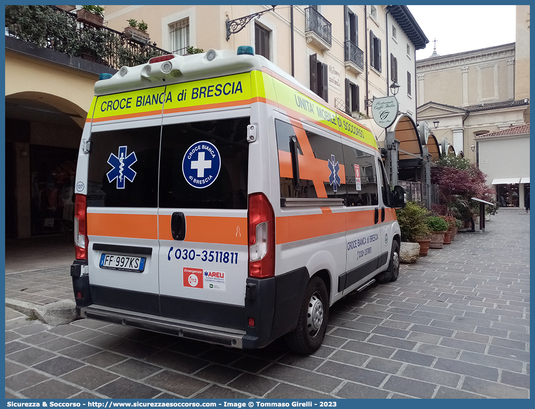 137
Croce Bianca di Brescia
Fiat Ducato III serie restyling
Allestitore Ambitalia S.p.A.
Parole chiave: Croce;Bianca;Brescia;Fiat;Ducato;Ambulanza;Autoambulanza;Ambitalia