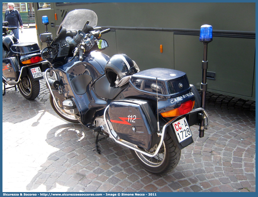 CC A1728
Arma dei Carabinieri
Bmw R850 RT
Parole chiave: CC;C.C.;Arma;dei;Carabinieri;Nucleo;Operativo;Radiomobile;Bmw;R850RT;R 850 RT;R;RT;850