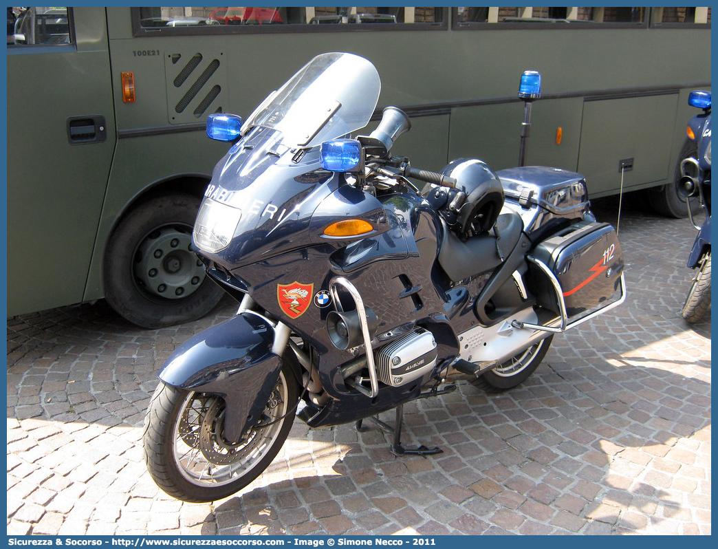 CC A2085
Arma dei Carabinieri
Bmw R850 RT
Parole chiave: CC;C.C.;Arma;dei;Carabinieri;Nucleo;Operativo;Radiomobile;Bmw;R850RT;R 850 RT;R;RT;850