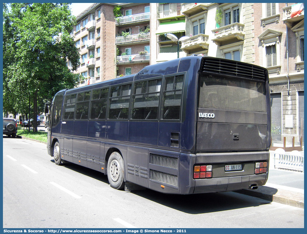 CC AN115
Arma dei Carabinieri
Iveco Orlandi EuroClass
Parole chiave: CC;C.C.;Arma;Carabinieri;Bus;Minibus;Iveco;Orlandi;EuroClass