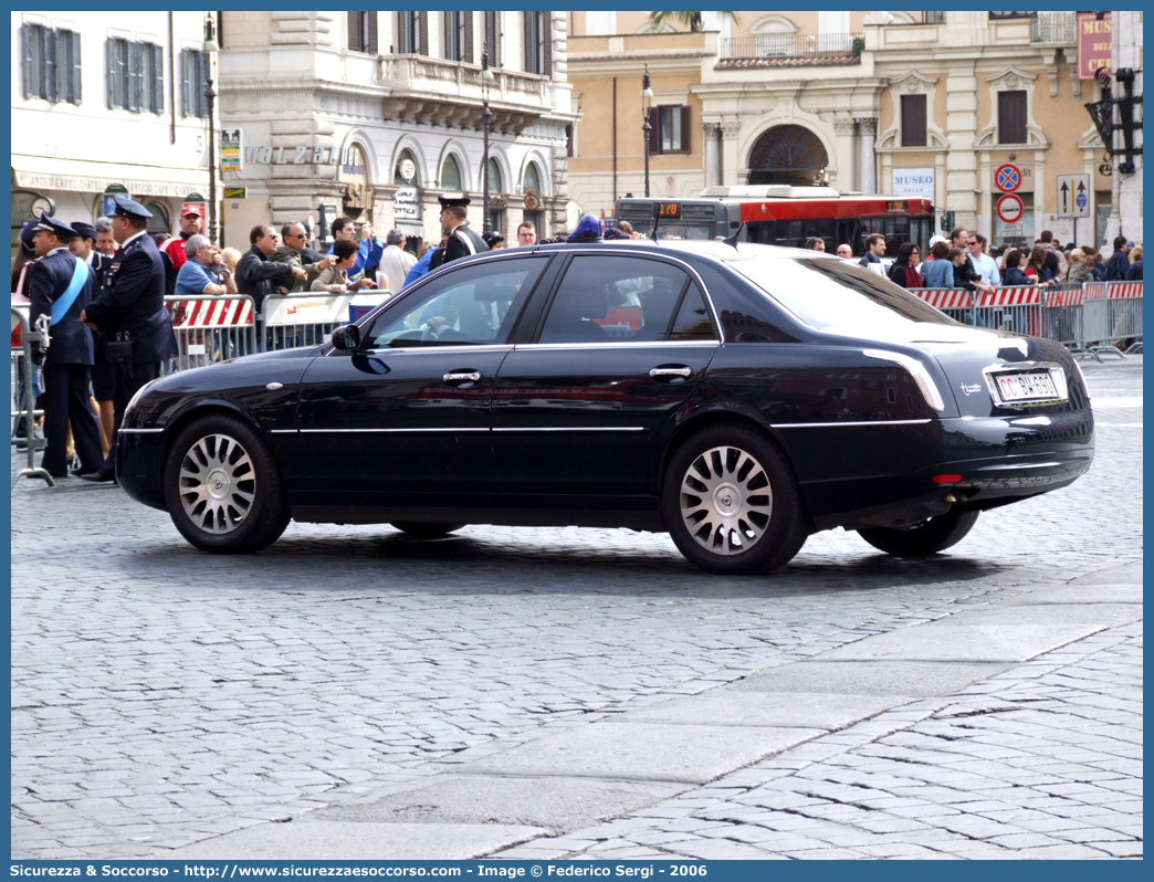 CC BW690
Arma dei Carabinieri
Lancia Thesis
Parole chiave: CC;C.C.;Arma;dei;Carabinieri;Lancia;Thesis