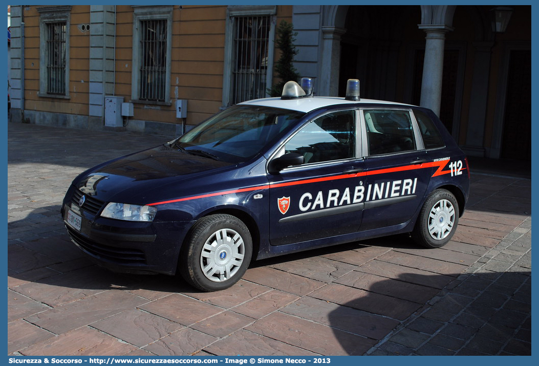 CC BY569
Arma dei Carabinieri
Fiat Stilo II serie
Parole chiave: CC;C.C.;Arma;dei;Carabinieri;Nucleo;Radiomobile;Radio;Mobile;Pattuglia;Pattuglie;Mobile;Mobili;di;Zona;Fiat;Stilo