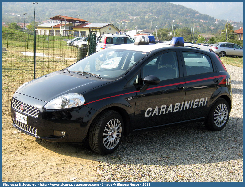 CC CS787
Arma dei Carabinieri
Fiat Grande Punto
Parole chiave: CC;C.C.;Arma;dei;Carabinieri;Fiat;Grande;Punto