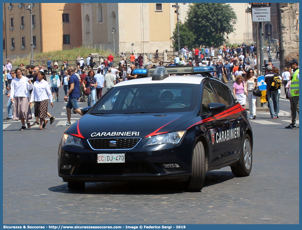 CC DJ470
Arma dei Carabinieri
Seat Leon III serie
Allestitore Nuova Carrozzeria Torinese S.r.l.
Parole chiave: CC;C.C.;Arma;dei;Carabinieri;Radiomobile;Radio;Mobile;Seat;Leon;NCT;Nuova Carrozzeria Torinese