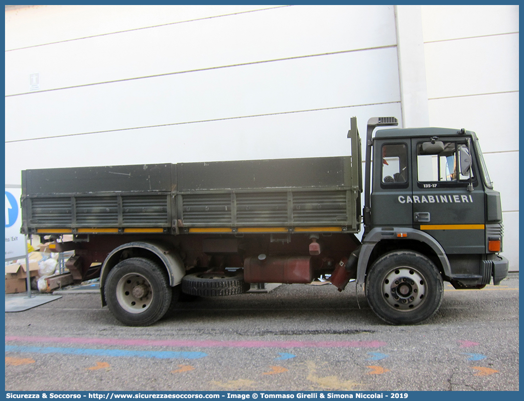 CC DP319
Arma dei Carabinieri
Comando Unità per la Tutela Forestale, 
Ambientale e Agroalimentare
Iveco 135-17
Parole chiave: CC;C.C.;Arma;dei;Carabinieri;Comando;Unità;per;la;Tutela;Forestale;Ambientale;Agroalimentare;Iveco;135-17