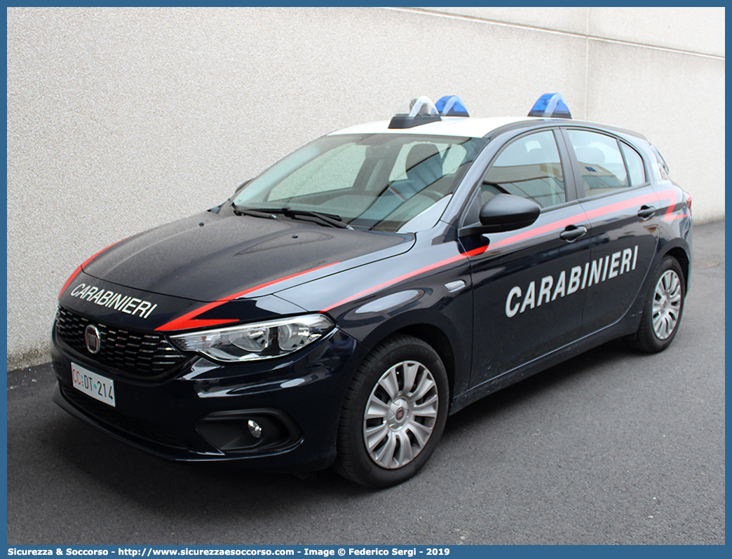 CC DT214
Arma dei Carabinieri
Fiat Nuova Tipo 5Porte
(I fornitura)
Parole chiave: CC;C.C.;Arma;dei;Carabinieri;Fiat;Tipo;5Porte