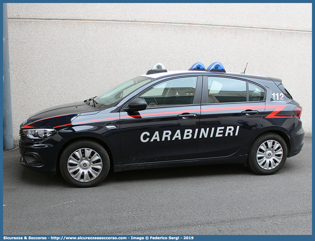 CC DT214
Arma dei Carabinieri
Fiat Nuova Tipo 5Porte
(I fornitura)
Parole chiave: CC;C.C.;Arma;dei;Carabinieri;Fiat;Tipo;5Porte