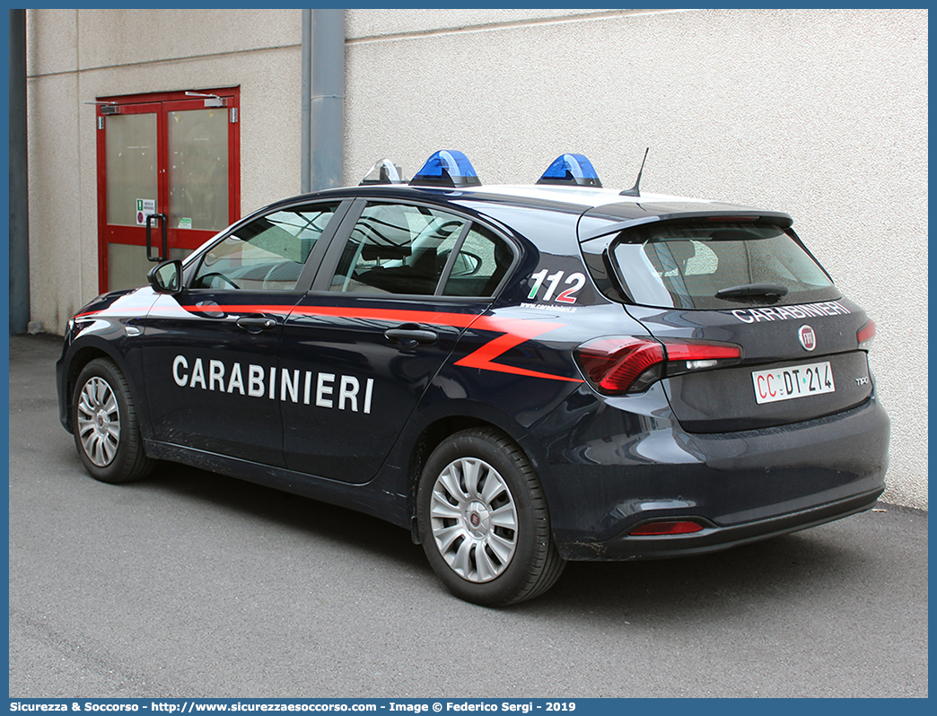 CC DT214
Arma dei Carabinieri
Fiat Nuova Tipo 5Porte
(I fornitura)
Parole chiave: CC;C.C.;Arma;dei;Carabinieri;Fiat;Tipo;5Porte