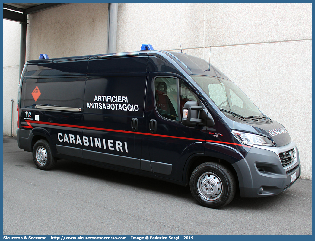 CC DT705
Arma dei Carabinieri
Artificieri Antisabotaggio
Fiat Ducato III serie restyling
Parole chiave: CC;C.C.;Arma;Carabinieri;Arma dei Carabinieri;Artificieri;Antisabotaggio;Fiat;Ducato;X290