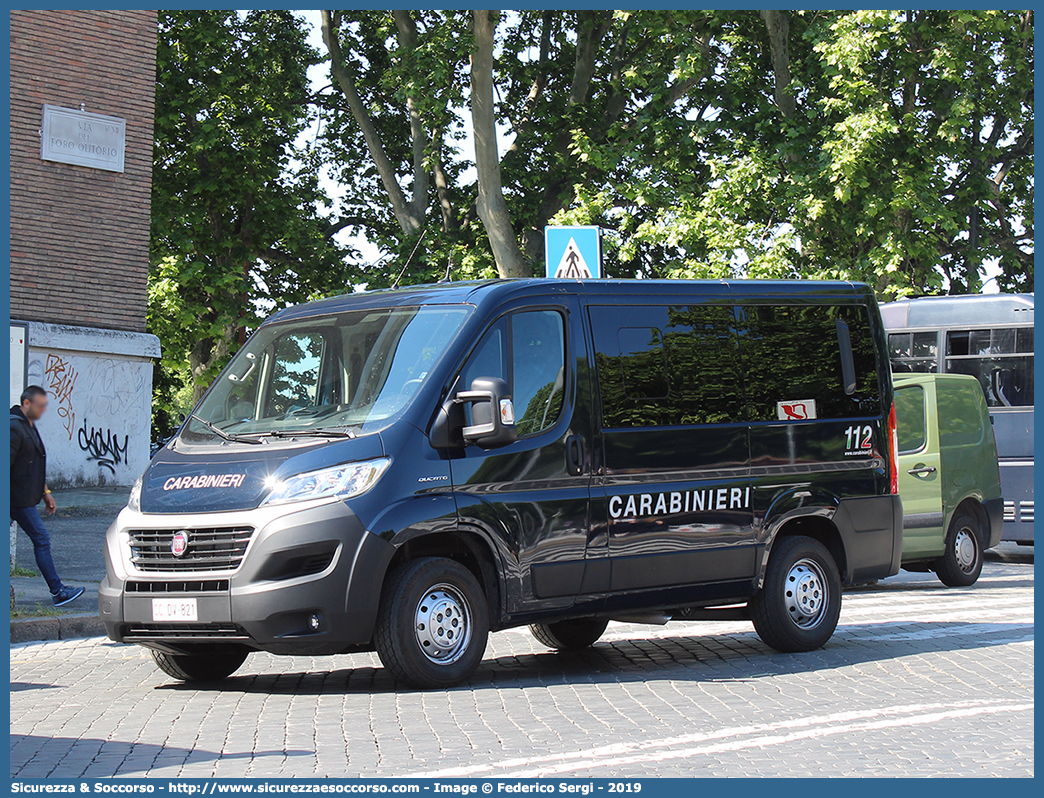 CC DW821
Arma dei Carabinieri
Fiat Ducato III serie restyling
Parole chiave: CC;C.C.;dei;Arma;Carabinieri;Bus;Minibus;Fiat;Ducato;X290;X 290