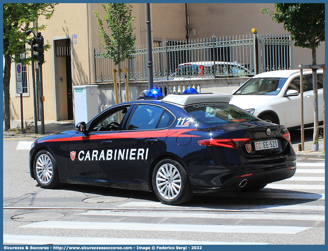 CC EE521
Arma dei Carabinieri
Alfa Romeo Nuova Giulia
Parole chiave: CC;C.C.;Arma;dei;Carabinieri;Alfa;Romeo;Nuova;Giulia