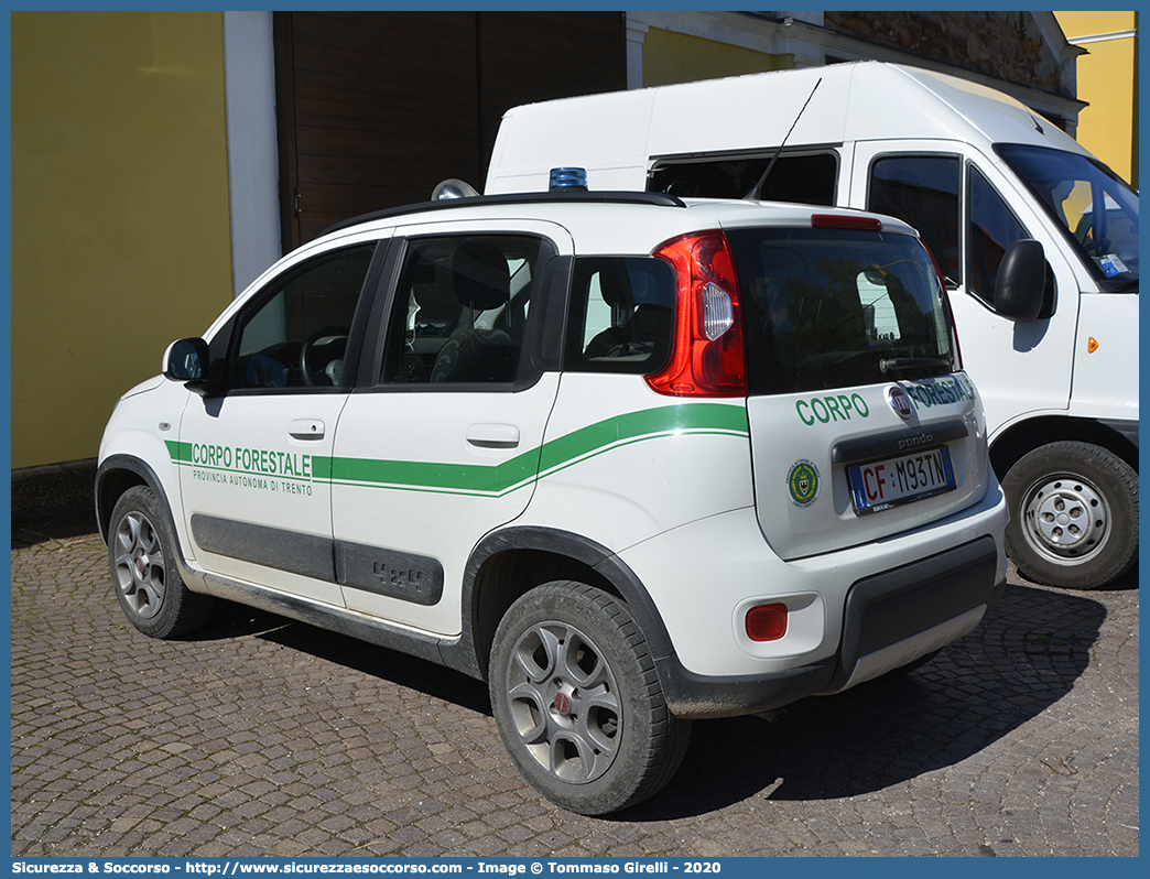 CF M93TN
Corpo Forestale
Provincia Autonoma di Trento
Fiat Nuova Panda 4x4 II serie
Parole chiave: CF;C.F.;TN;Corpo;Forestale;Trento;Fiat;Nuova Panda;4x4