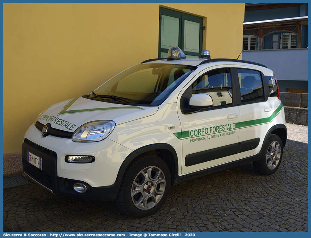 CF N01TN
Corpo Forestale
Provincia Autonoma di Trento
Fiat Nuova Panda 4x4 II serie
Parole chiave: CF;C.F.;TN;Corpo;Forestale;Trento;Fiat;Nuova Panda;4x4