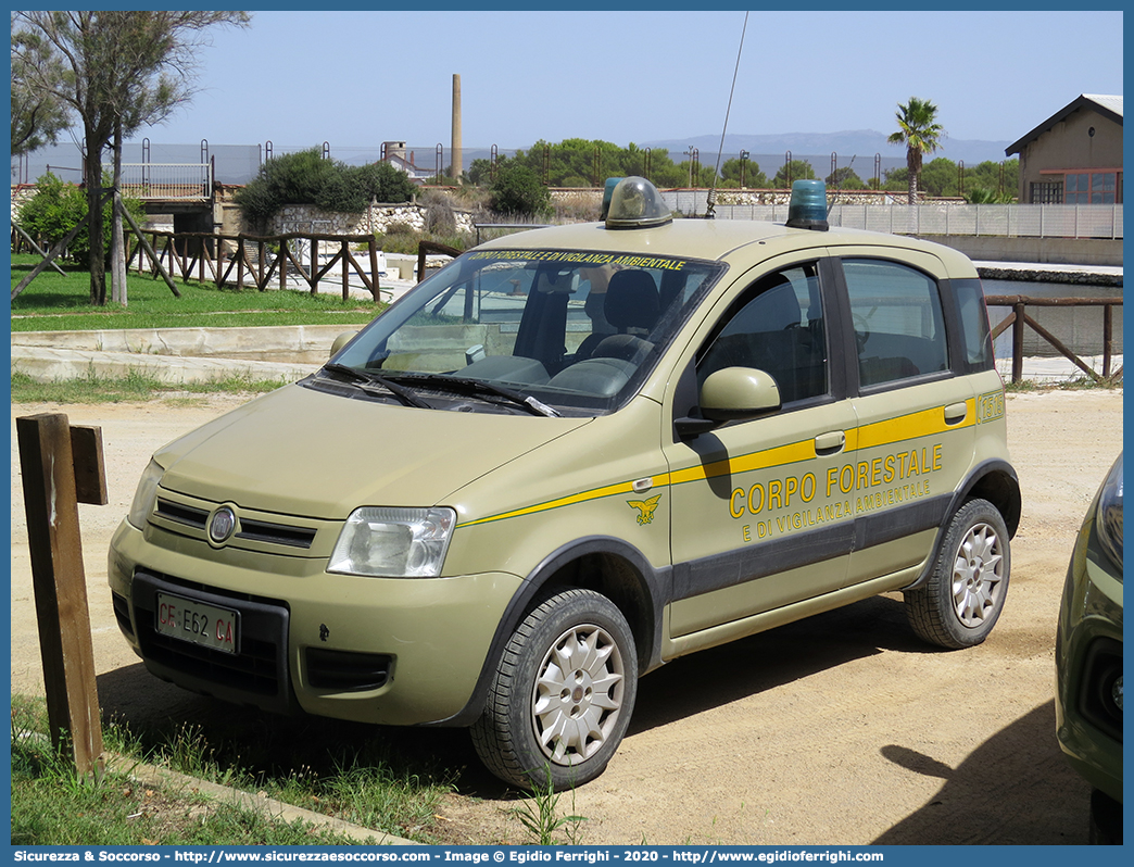 CFva E62 CA
Corpo Forestale
e di Vigilanza Ambientale
Regione Sardegna
Fiat Nuova Panda 4x4 I serie restyling
Parole chiave: CFVA;C.F.V.A.;Corpo;Forestale;Vigilanza;Ambientale;Sardegna;Fiat;Nuova;Panda;4x4