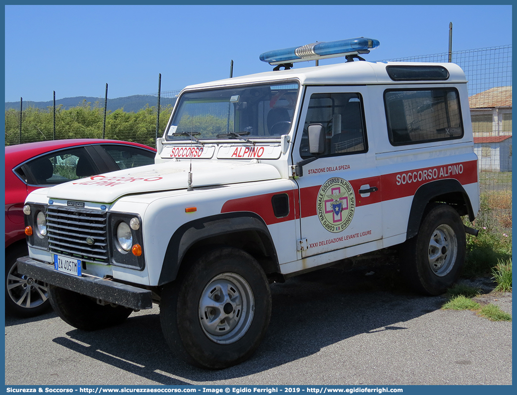 -
Corpo Nazionale
Soccorso Alpino e Speleologico
Delegazione Alpina
XXIII Liguria di Ponente
Stazione di La Spezia
Land Rover Defender 90
(variante)
Parole chiave: CNSAS;C.N.S.A.S.;Corpo;Nazionale;Soccorso;Alpino;Speleologico;Liguria;SASL;S.A.S.L.;La Spezia;Land Rover;Defender;90