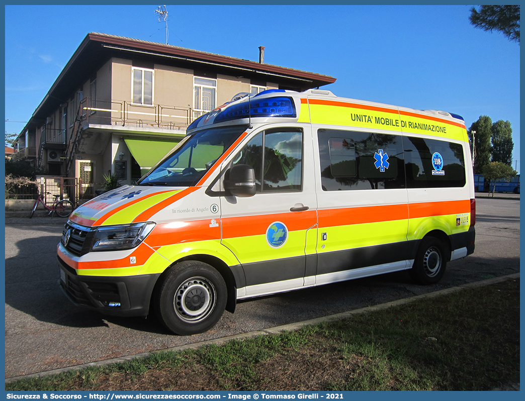 6
Soc. Coop. Soc. Fra Militi Volontari 
della Croce Verde di Porto Tolle
Volkswagen Crafter II serie
Allestitore Ambitalia S.p.A.
Parole chiave: Soc.;Coop.;Militi;Volontari;Croce;Verde;Porto;Tolle;Volkswagen;Crafter;Ambitalia