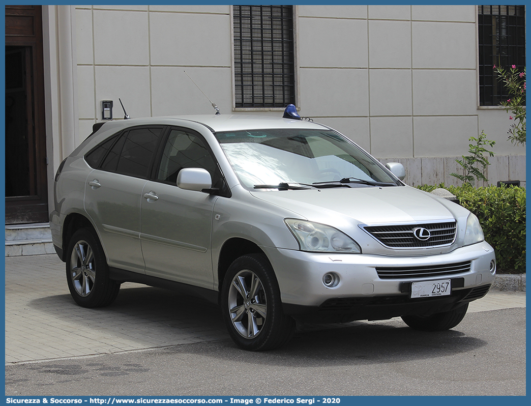 CP 2957
Corpo delle Capitanerie di Porto
Guardia Costiera
Lexus RX 400h
Parole chiave: CP;C.P.;GC;G.C.;Capitaneria;Capitanerie;di;Porto;Guardia;Costiera;Lexus;RX400h;RX 400h