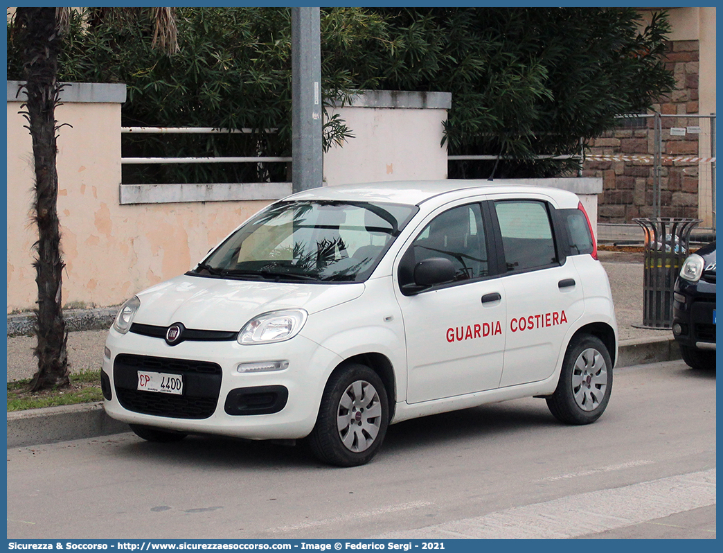 CP 4400
Corpo delle Capitanerie di Porto
Guardia Costiera
Fiat Nuova Panda II serie

Parole chiave: CP;C.P.;GC;G.C.;Guardia;Costiera;Capitaneria;Capitanerie;di;Porto;Fiat;Nuova;Panda