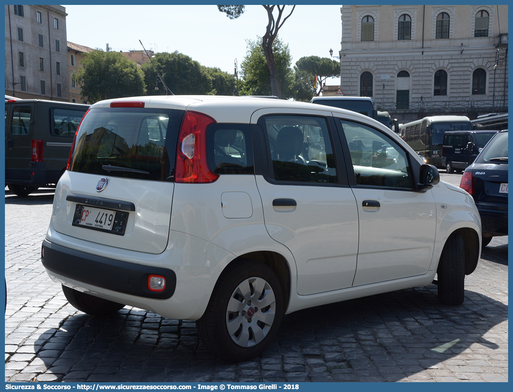 CP 4419
Corpo delle Capitanerie di Porto
Guardia Costiera
Fiat Nuova Panda II serie
Parole chiave: CP;C.P.;GC;G.C.;Guardia;Costiera;Capitaneria;Capitanerie;di;Porto;Fiat;Nuova;Panda