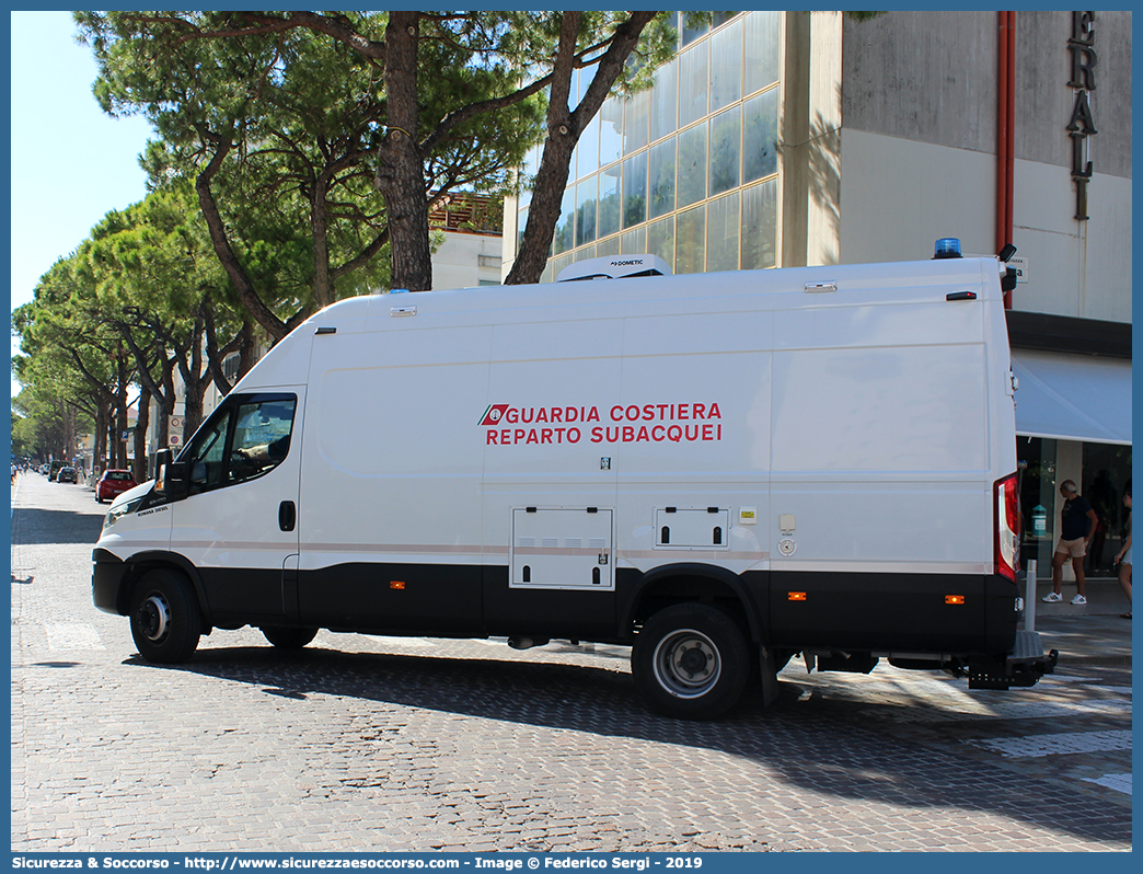 CP 4475
Corpo delle Capitanerie di Porto
Guardia Costiera
Reparti Subacquei
Iveco Daily 65-170 VI serie
Parole chiave: CP;C.P.;GC;G.C.;Guardia;Costiera;Capitaneria;Capitanerie;di;Porto;Reparto;Subacquei;Iveco;Daily;65-170;65;170