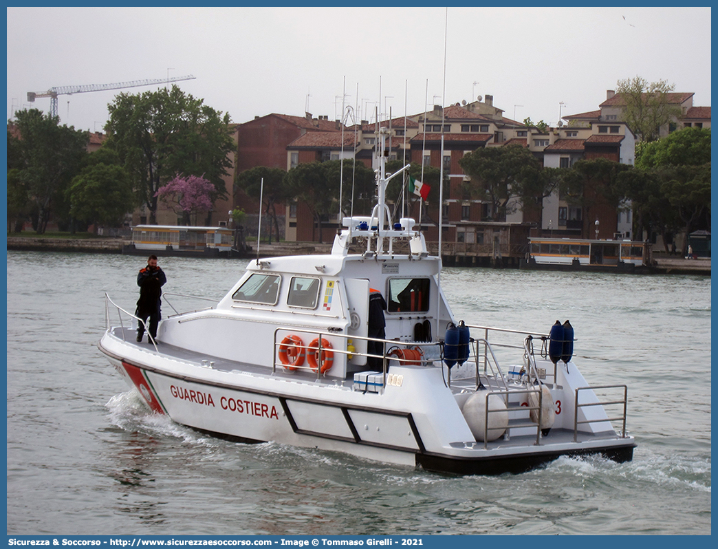 CP 833
Corpo delle Capitanerie di Porto
Guardia Costiera
Vedetta Costiera Classe 825
Parole chiave: CP;C.P.;GC;G.C.;Guardia;Costiera;Capitaneria;Capitanerie;Porto;Vedetta;Vedette;Costiere;Classe;825