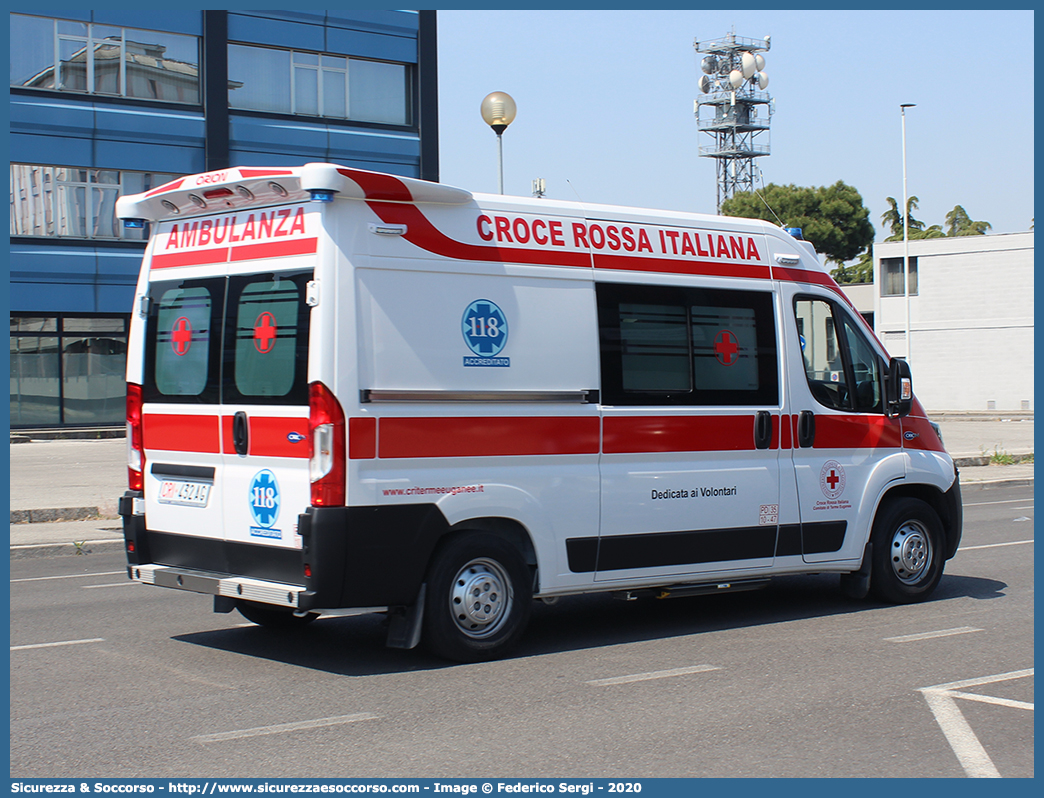 CRI 432AG
Croce Rossa Italiana
Terme Euganee (PD)
Fiat Ducato III serie restyling
Allestitore Orion S.r.l.
Parole chiave: CRI;C.R.I.;Croce;Rossa;Italiana;Fiat;Ducato;X290;Terme Euganee;Orion