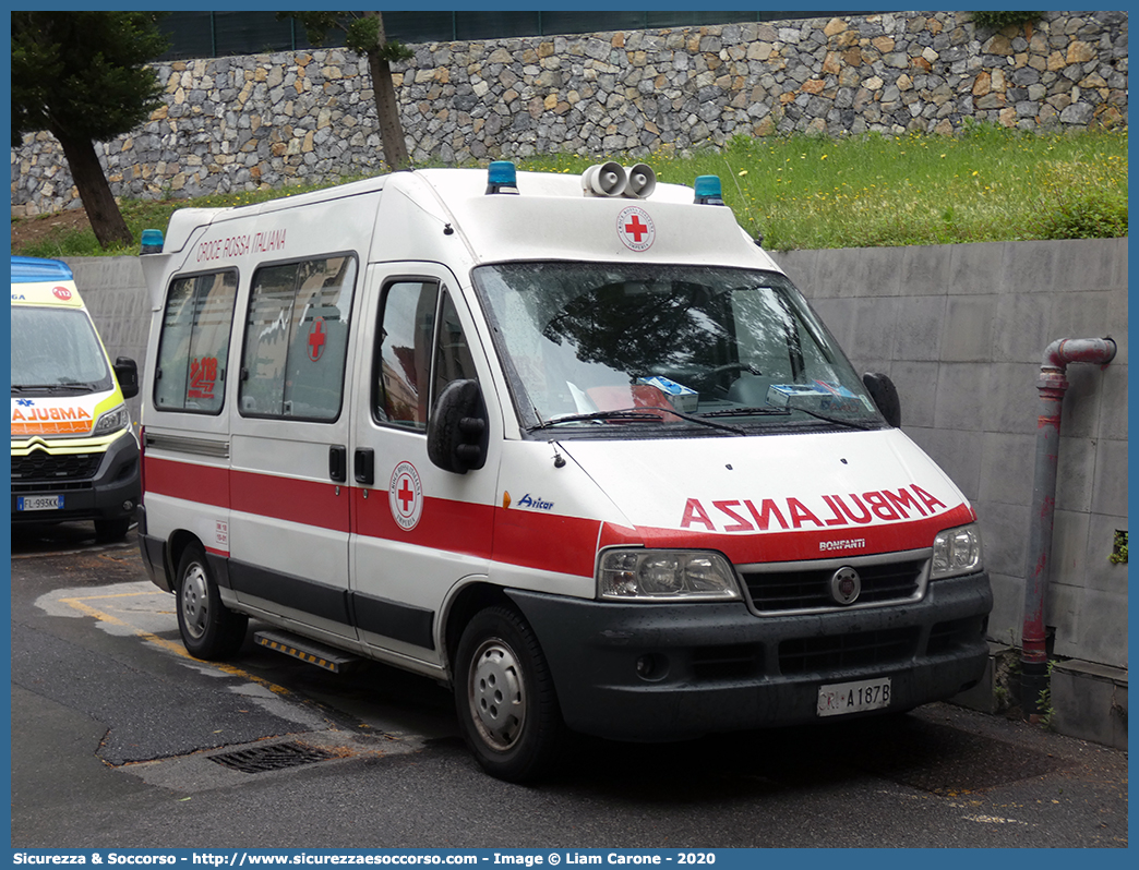 CRI A187B
Croce Rossa Italiana
Imperia
Fiat Ducato II serie restyling
Allestitore Bonfanti S.a.s.
Ricondizionata Aricar S.p.A.
Parole chiave: CRI;C.R.I.;Croce;Rossa;Italiana;Fiat;Ducato;Imperia;Bonfanti;Aricar