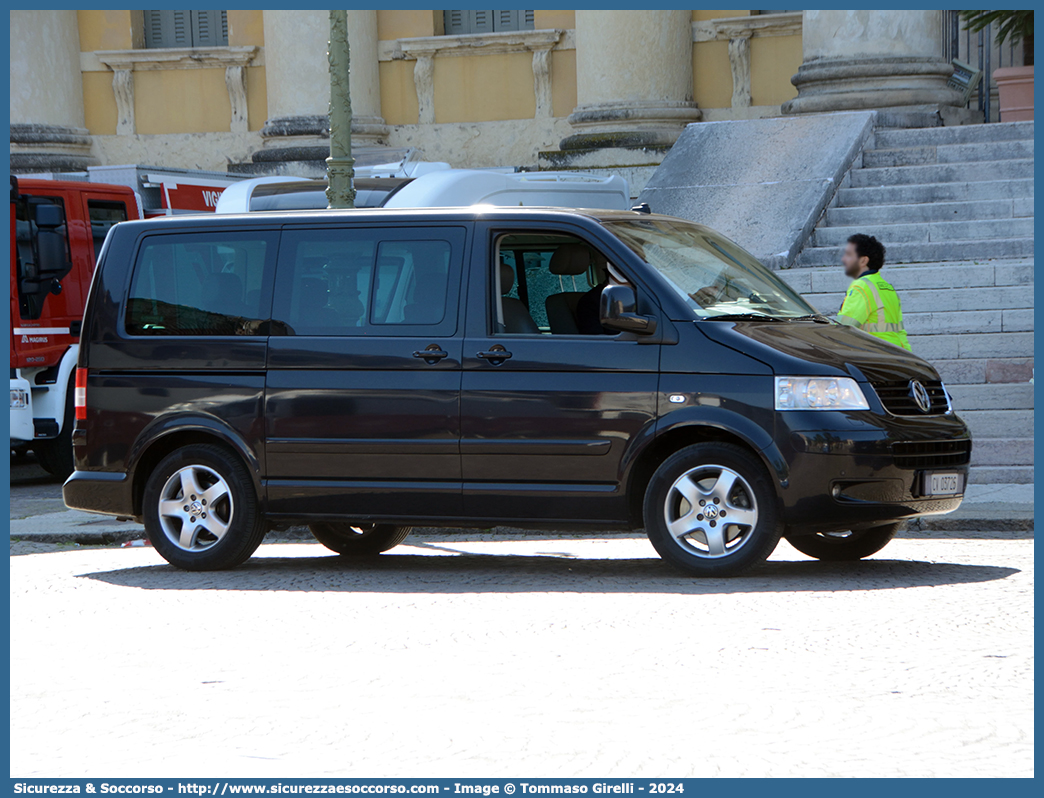 CV 03726
Stato della Città del Vaticano
Gendarmeria
Volkswagen Transporter T5
Parole chiave: SCV;Stato;Città;del;Vaticano;Gendarmeria;Volkswagen;Transporter;T5