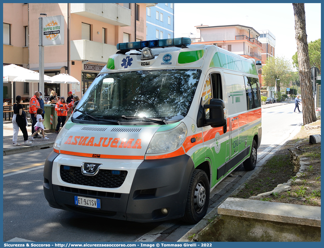 Victor 51
Associazione Volontaria Pubblica
Croce Verde Adria
Peugeot Boxer III serie
Allestitore EDM S.r.l.
Parole chiave: AVP;A.V.P.;Associazione;Volontaria;Pubblica;Croce;Verde;Adria;Autoambulanza;Ambulanza;Peugeot;Boxer;EDM