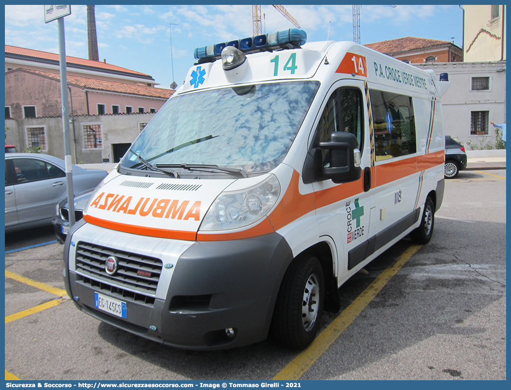 Ambulanza 14
Pubblica Assistenza Croce Verde Mestre
Fiat Ducato III serie
Allestitore Oregon Group S.r.l.
Parole chiave: P.A.;PA;Pubblica;Assistenza;Croce;Verde;Mestre;Fiat;Ducato;X250;Oregon