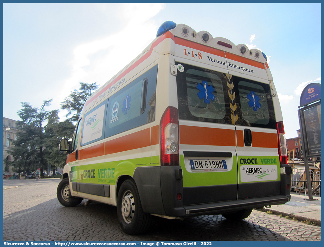 16
Croce Verde Verona
Fiat Ducato III serie
Allestitore Bollanti S.r.l.
Sezione di Legnago
Parole chiave: Croce;Verde;CV;C.V.;Verona;Pubblica;Assistenza;Ambulanza;Fiat;Ducato X250;Bollanti;16;Legnago