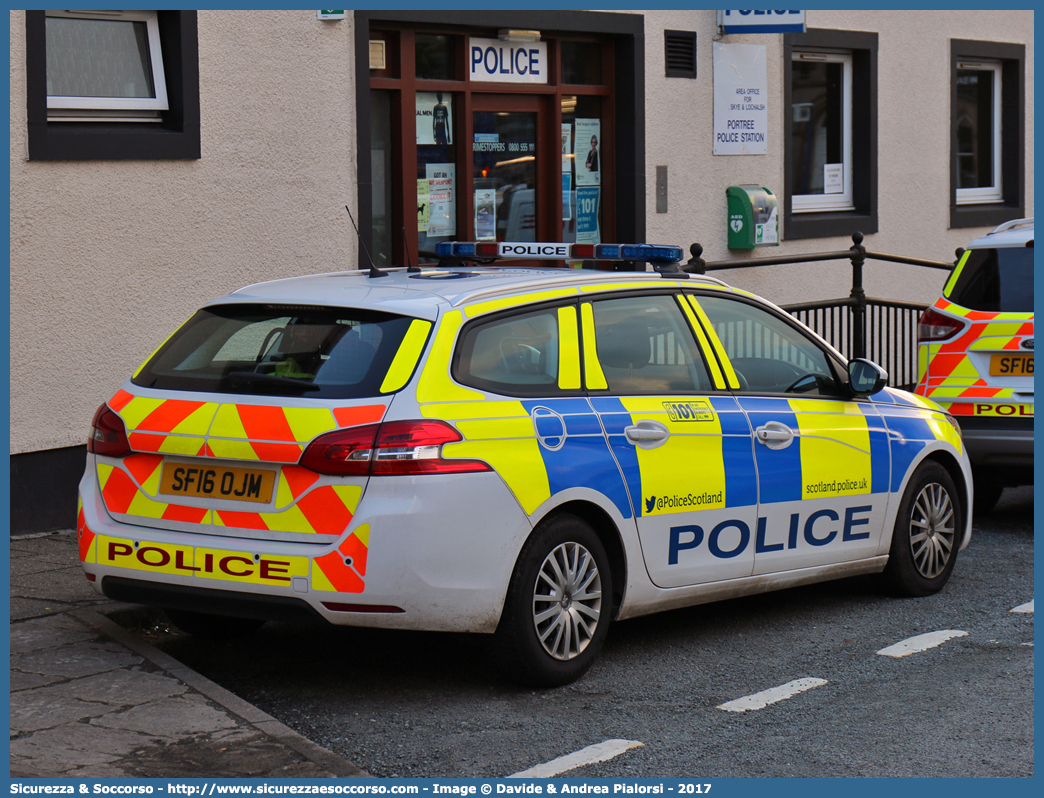 -
United Kingdom of Great Britain and Northern Ireland
Police Service of Scotland
Peugeot 308 Station Wagon II generation
Parole chiave: UK;United;Kingdom;Great;Britain;Northern;Ireland;Police;Service;of;Scotland;Peugeot;308;Station;Wagon;SW