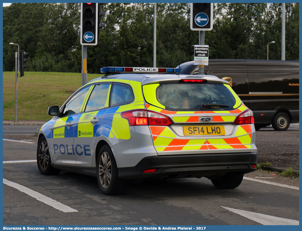 -
United Kingdom of Great Britain and Northern Ireland
Police Service of Scotland
Ford Focus Style Wagon IV generation
Parole chiave: UK;United;Kingdom;Great;Britain;Northern;Ireland;Police;Service;of;Scotland;Ford;Focus;Style;Wagon