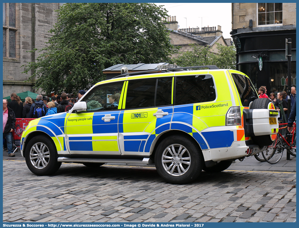 -
United Kingdom of Great Britain and Northern Ireland
Police Service of Scotland
Mitsubishi Pajero LWB III generation facelift
Parole chiave: UK;United;Kingdom;Great;Britain;Northern;Ireland;Police;Service;of;Scotland;Mitsubishi;Pajero;LWB