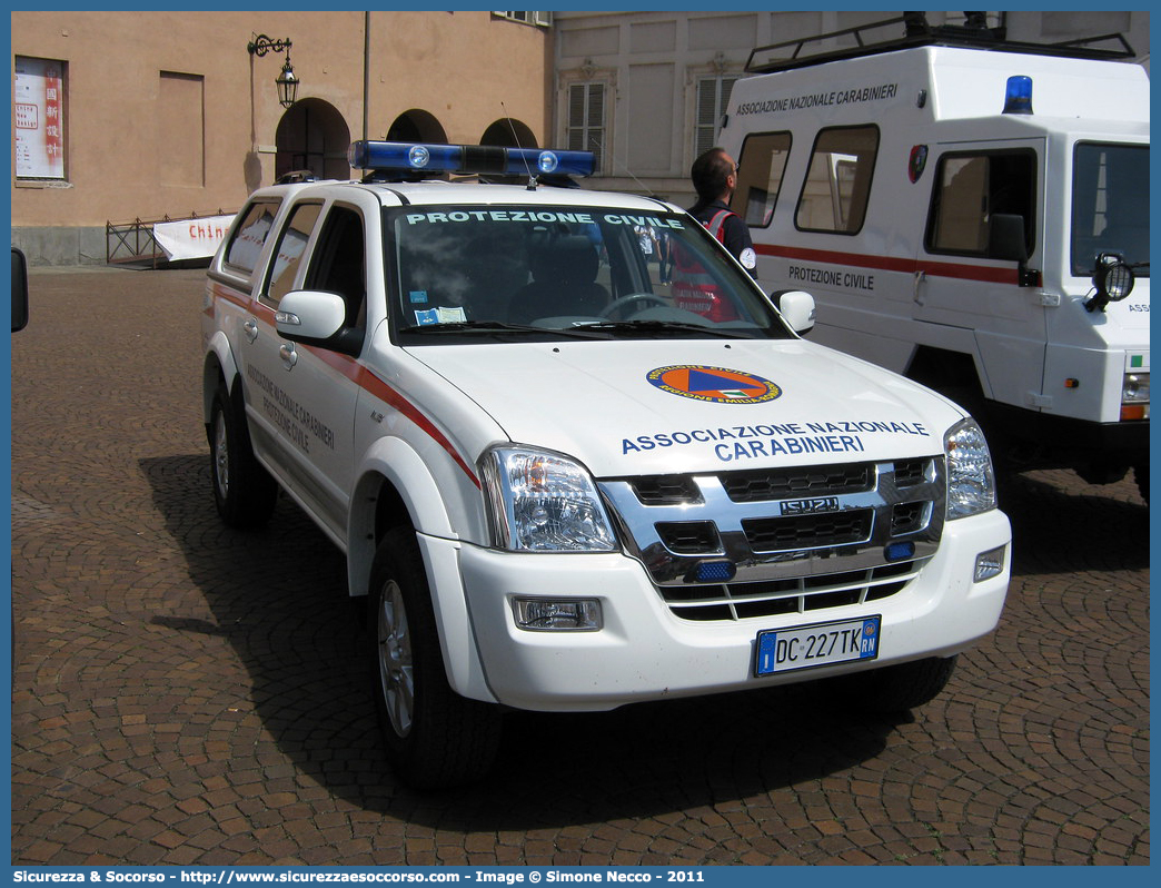 -
Associazione Nazionale Carabinieri
Rimini
Isuzu D-Max I serie
Allestitore Bertazzoni S.r.l.
Parole chiave: ANC;A.N.C.;Associazione;Nazionale;Carabinieri;Isuzu;DMax;D-Max;D - Max;Rimini;Bertazzoni