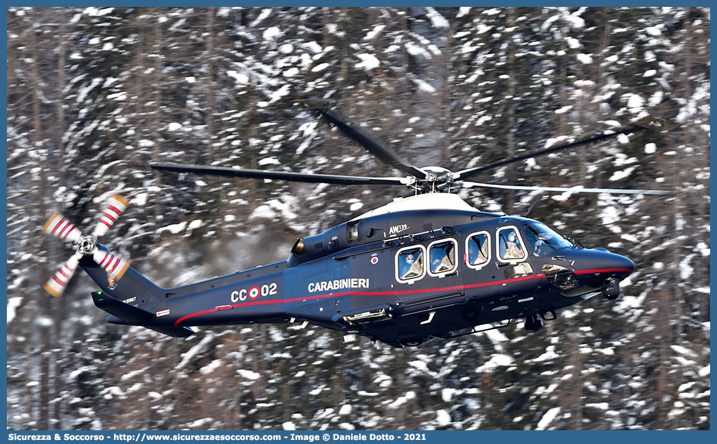 MM81967 / CC02
Arma dei Carabinieri
Raggruppamento Carabinieri Aeromobili
Leonardo Helicopters AW139
Parole chiave: CC;C.C.;Arma;dei;Carabinieri;Raggruppamento;Aeromobili;Agusta;Westland;Leonardo;Helicopters;AW;139