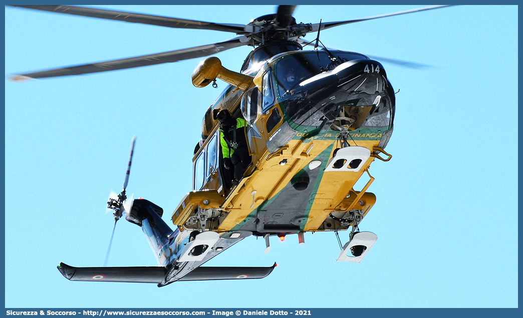 MM81964 / GF 414
Guardia di Finanza
R.O.A.N. Componente Aerea
Leonardo Helicopters AW139
Parole chiave: GdiF;G.D.F.;GDF;Guardia di Finanza;R.O.A.N.;ROAN;Componente Aerea;Leonardo;Helicopters;Agusta;Westland;AW139