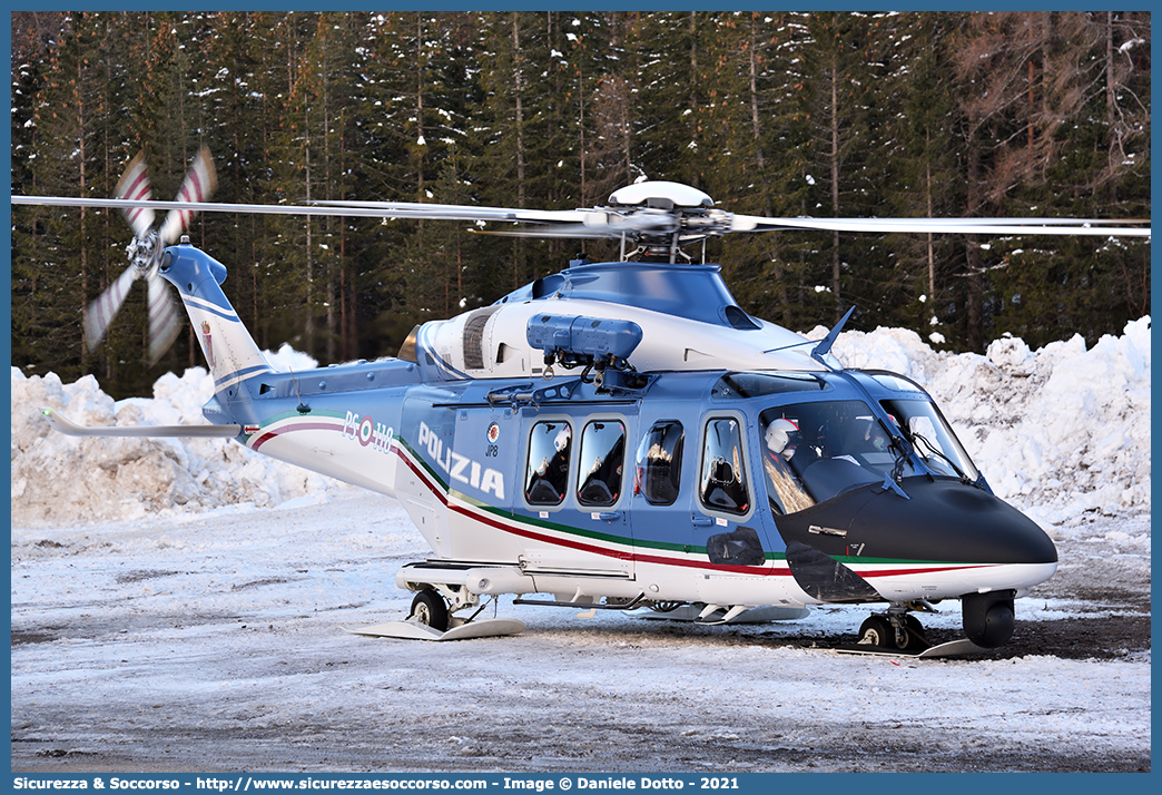 MM81979 / PS 118
Polizia di Stato
Reparto Volo
Leonardo Helicopters AW139
Parole chiave: PS;P.S.;Polizia;di;Stato;Pubblica;Sicurezza;Reparto;Volo;Agusta;Westland;Leonardo;Helicopters;139