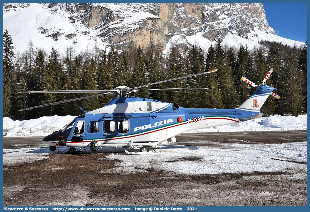 MM81979 / PS 118
Polizia di Stato
Reparto Volo
Leonardo Helicopters AW139
Parole chiave: PS;P.S.;Polizia;di;Stato;Pubblica;Sicurezza;Reparto;Volo;Agusta;Westland;Leonardo;Helicopters;139